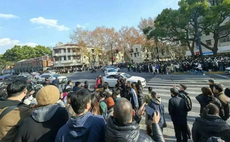 突然爆满！上海景点被韩国人带火：武康路人多到交通管制，田子坊也被盘活？