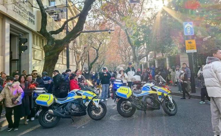 突然爆满！上海景点被韩国人带火：武康路人多到交通管制，田子坊也被盘活？