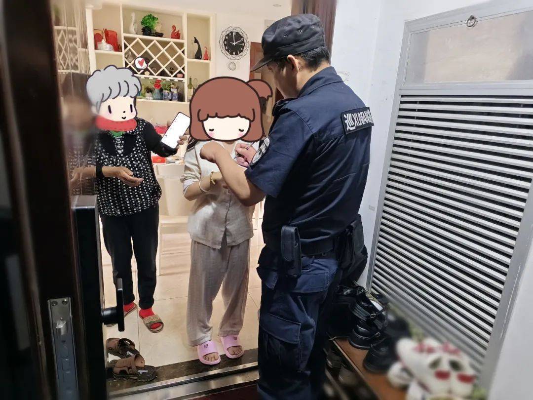 姑娘下午点了份外卖，女骑手看到4个字立马报警！