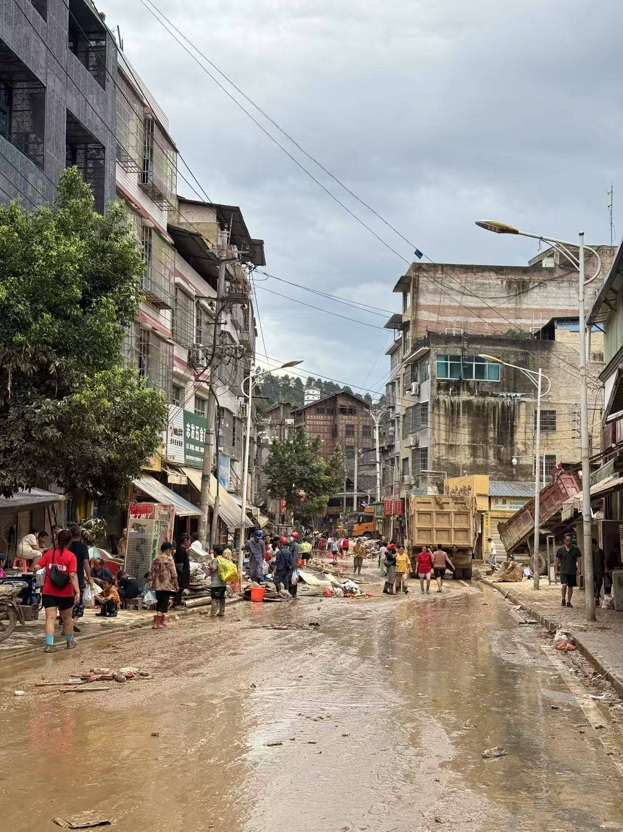 洪水围城，榕江大撤离